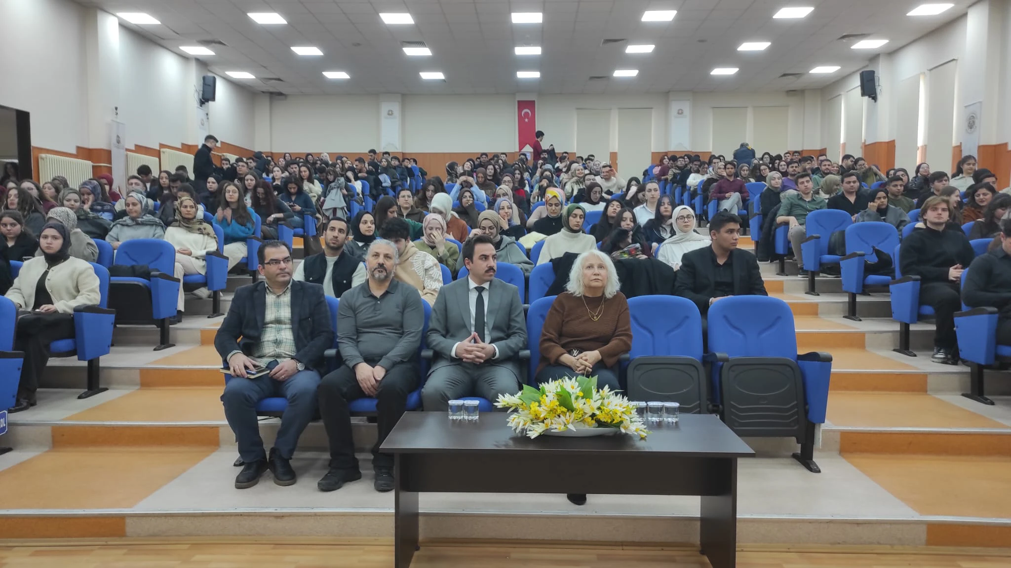 Kariyer Zirvesi’nin konukları Konya 6. Ağır Ceza Mahkemesi Başkanı Ramazan Dündar oldu.